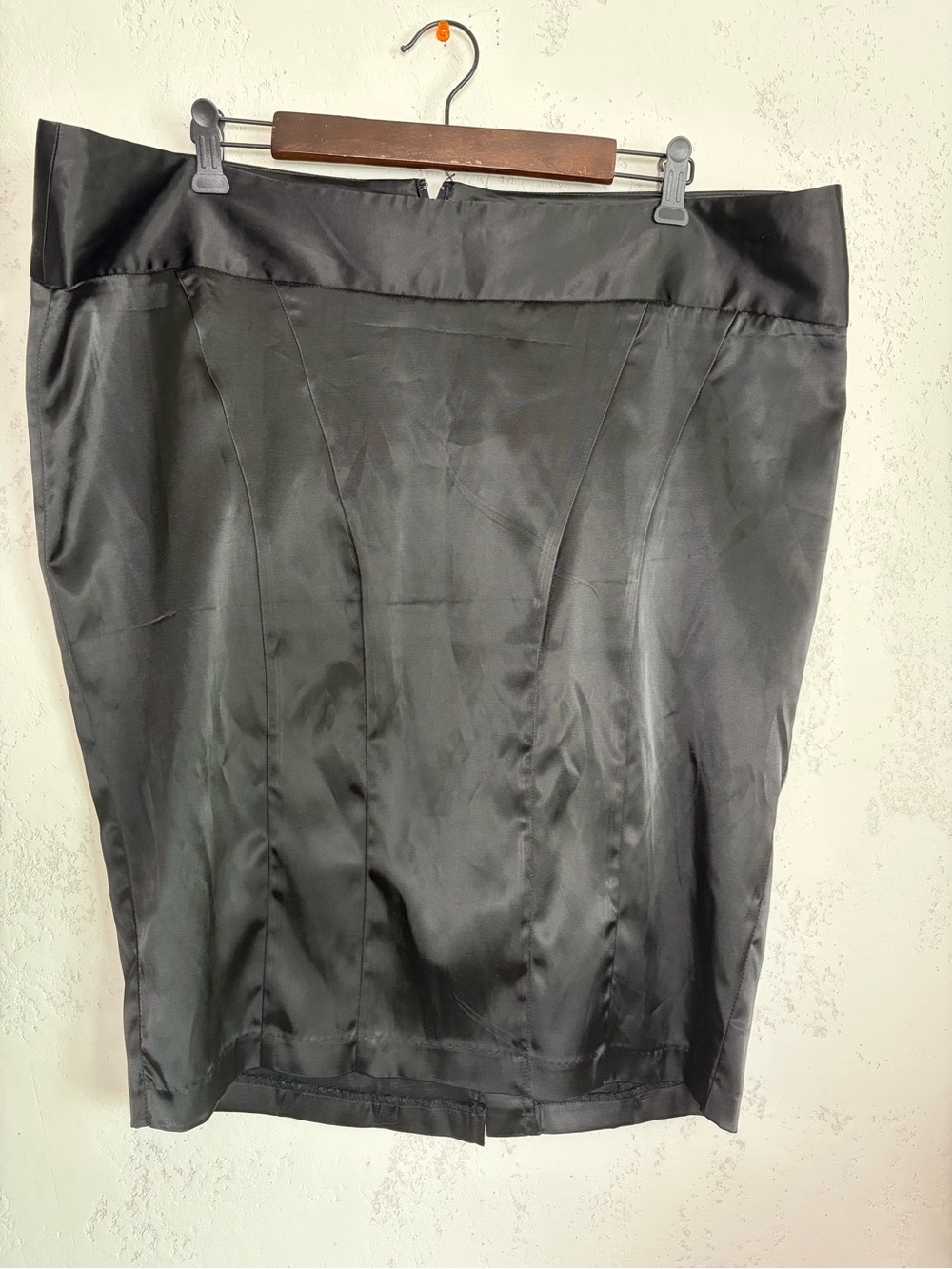 Torrid Women's Black Satin Pencil Skirt.